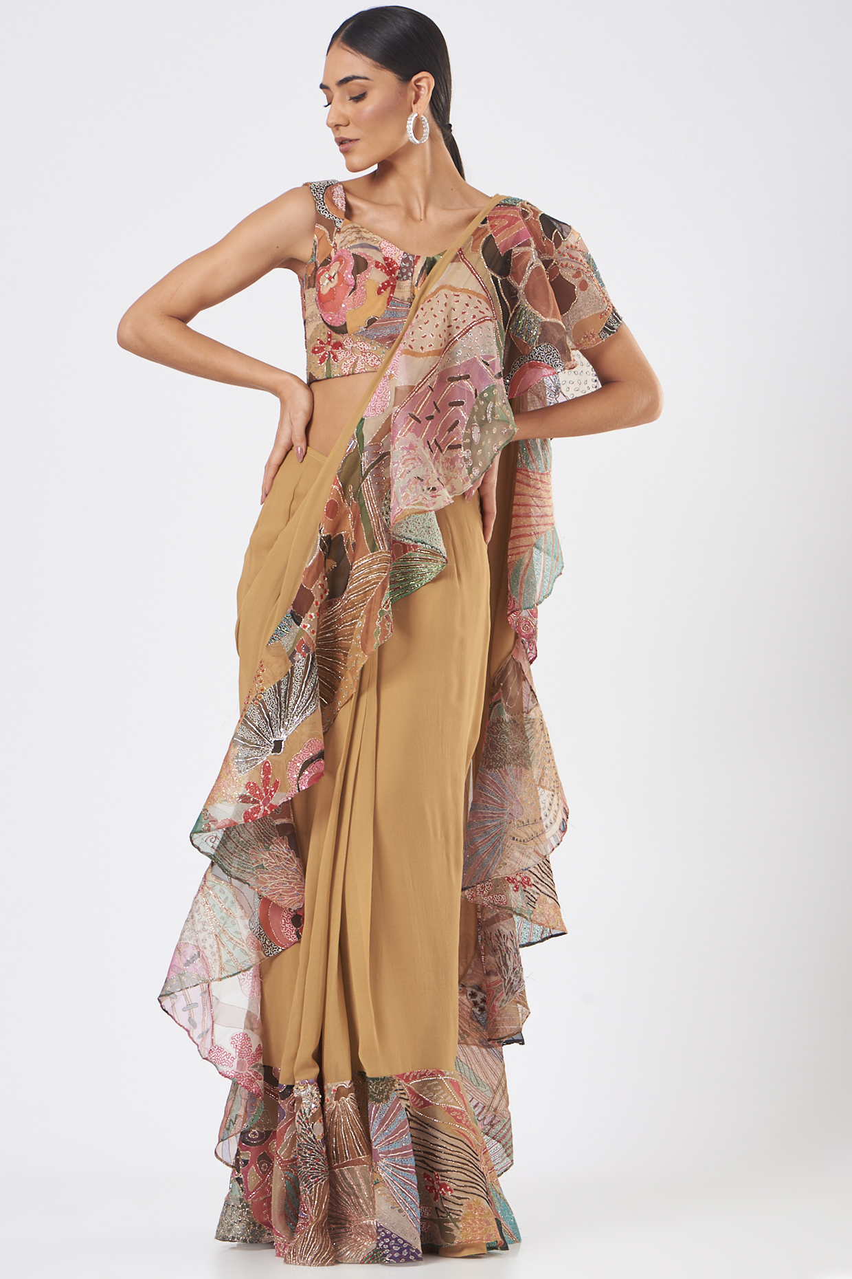 Yellow Embellished Reception Saree Set by Aisha Rao at Pernia's Pop Up Shop