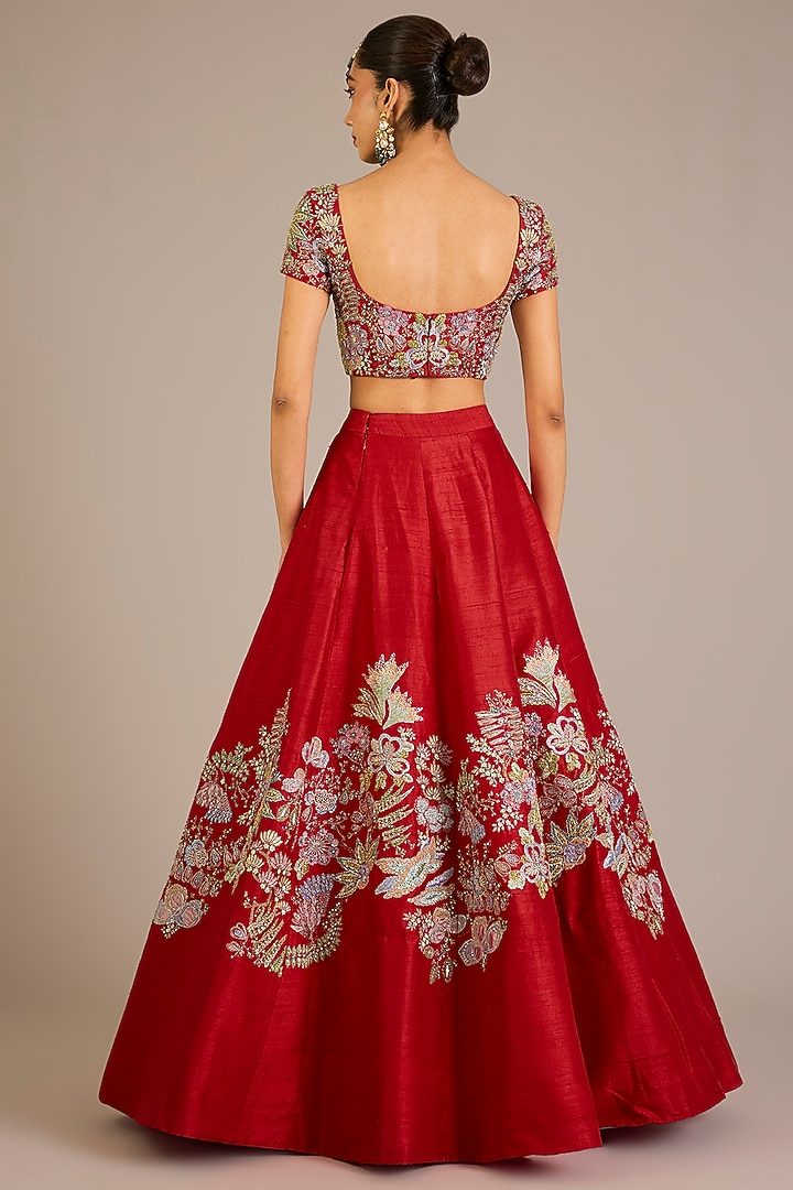 Red Raw Silk Applique Embellished Bridal Lehenga Set by Aisha Rao at Pernia's Pop Up Shop