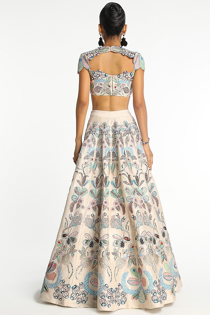 Ivory Raw Silk Applique Embellished Bridal Lehenga Set by Aisha Rao at Pernia's Pop Up Shop