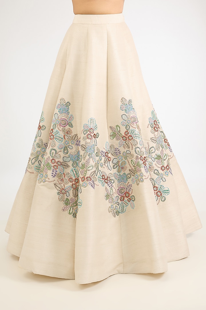 Ivory Raw Silk Embellished Bridal Lehenga Set by Aisha Rao at Pernia's Pop Up Shop