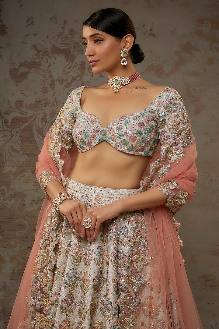 Ivory Raw Silk Applique Embellished Bridal Lehenga Set by Aisha Rao at Pernia's Pop Up Shop