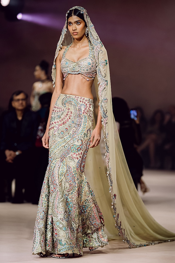 Beige Tulle Applique Embellished Fishtail Bridal Lehenga Set by Aisha Rao at Pernia's Pop Up Shop
