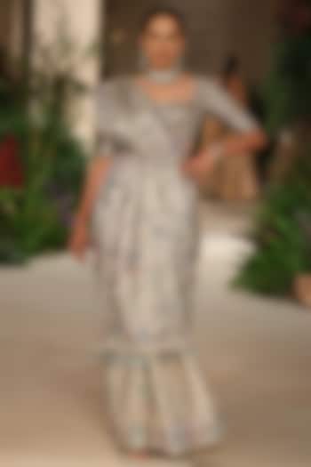 Silver Banarasi Tissue Brocade Applique Embellished Bridal Saree Set by Aisha Rao at Pernia's Pop Up Shop