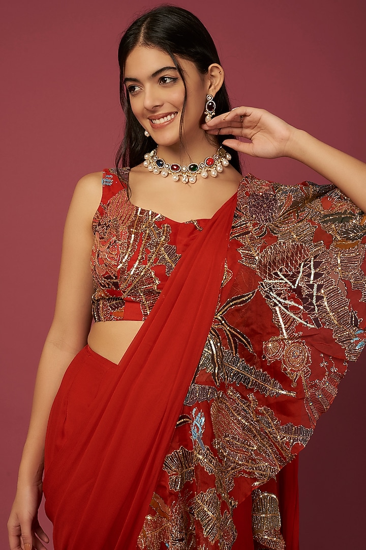 Red Embellished Reception Saree Set by Aisha Rao at Pernia's Pop Up Shop
