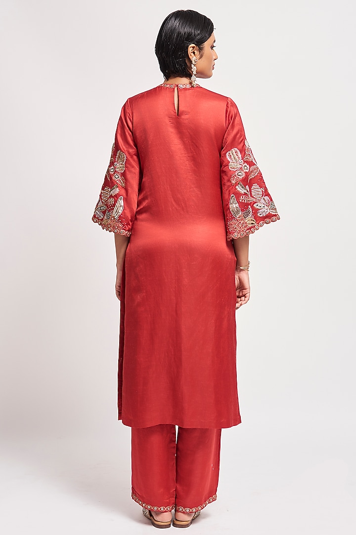 Rust Red Linen Satin Embellished Kurta Set by Aisha Rao at Pernia's Pop Up Shop