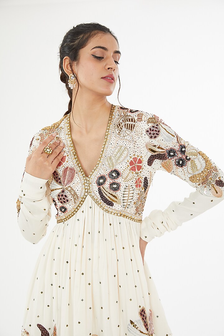 Ivory Mulberry Crepe Applique Embellished Gharara Set by Aisha Rao at Pernia's Pop Up Shop