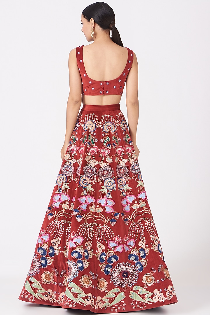 Cayenne Red Embroidered Bridal Lehenga Set by Aisha Rao at Pernia's Pop Up Shop
