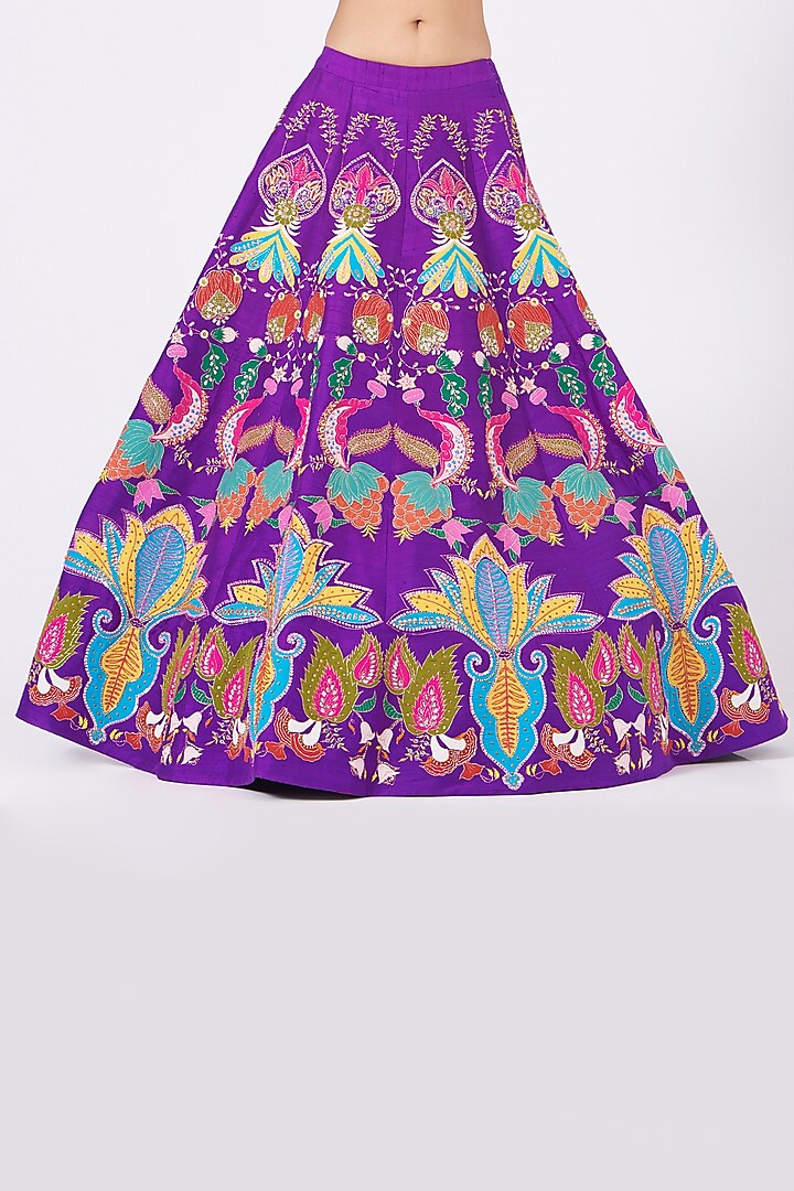 Purple Hand Embellished Bridal Lehenga Set by Aisha Rao at Pernia's Pop Up Shop