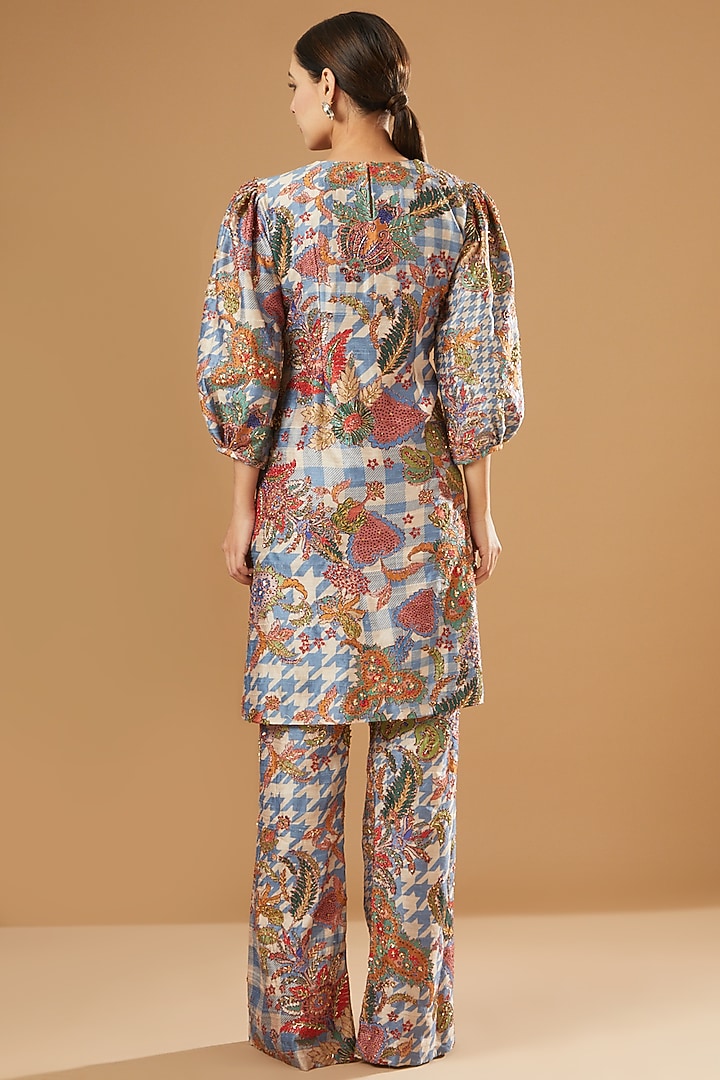 Blue Embellished Kurta Set by Aisha Rao at Pernia's Pop Up Shop