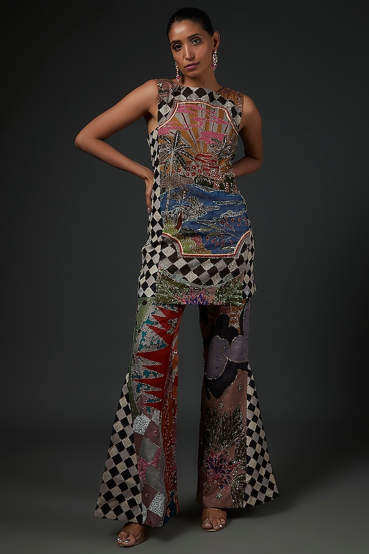 Multi-Colored Embellished Kurta Set by Aisha Rao at Pernia's Pop Up Shop