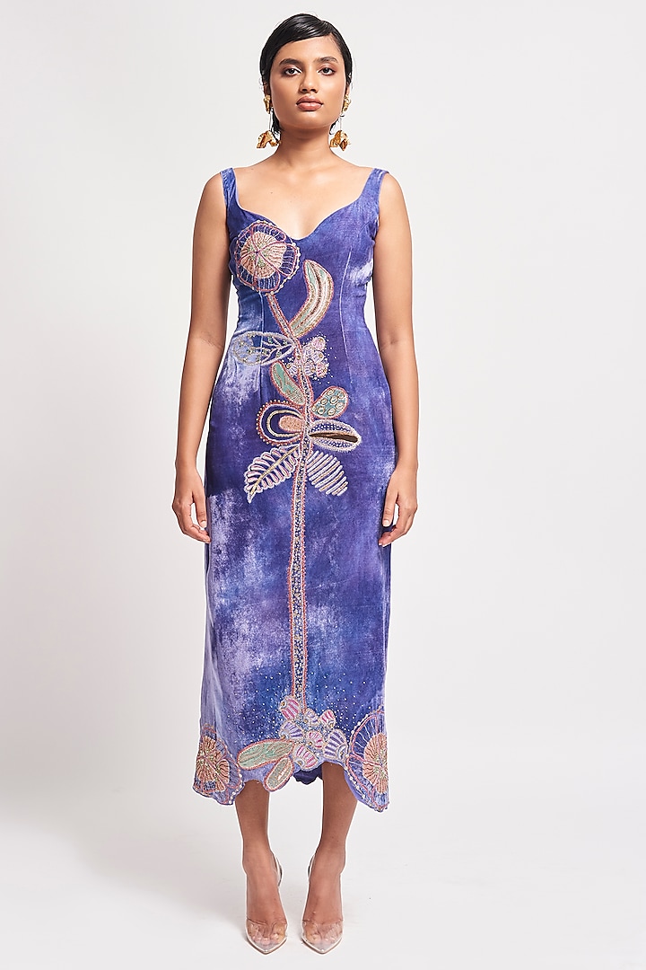 Lavender Velvet Applique Embellished Gown by Aisha Rao at Pernia's Pop Up Shop