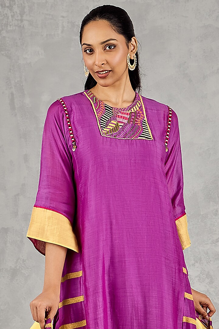 Purple Chanderi Stripe Printed & Thread Embroidered Kurta Set by Shivani Bhargava at Pernia's Pop Up Shop