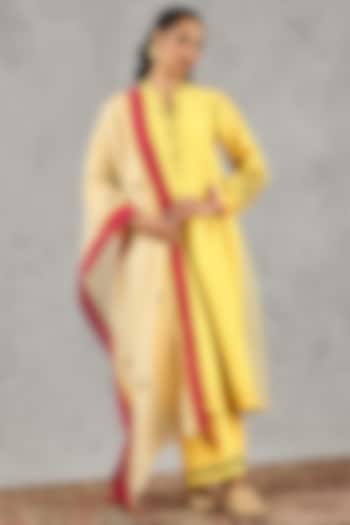 Yellow Chanderi Handblock Printed & Embroidered Kurta Set by Shivani Bhargava at Pernia's Pop Up Shop