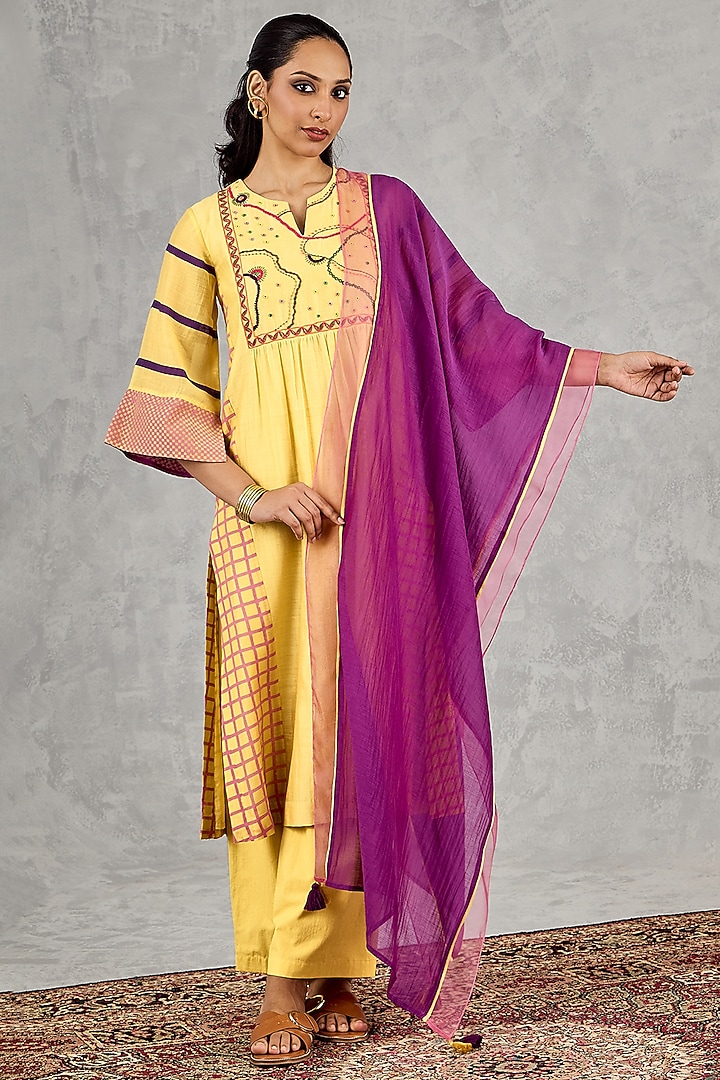 Olive Yellow Chanderi Embroidered & Handblock Printed Kurta Set by Shivani Bhargava at Pernia's Pop Up Shop