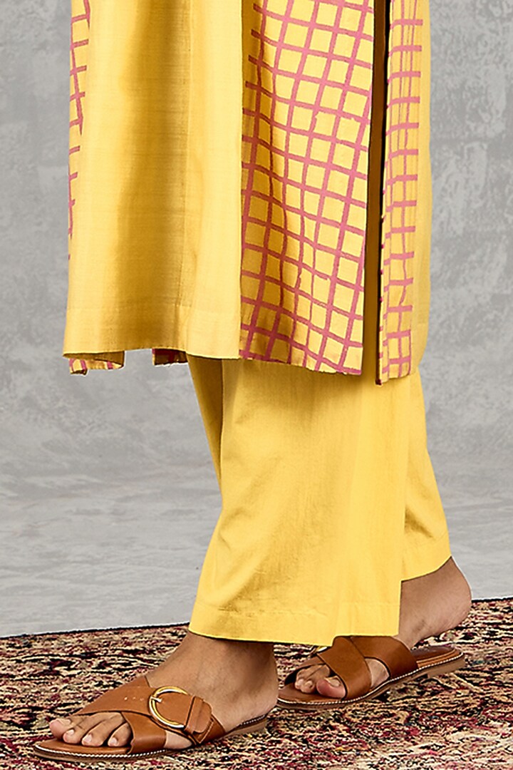 Olive Yellow Chanderi Embroidered & Handblock Printed Kurta Set by Shivani Bhargava at Pernia's Pop Up Shop