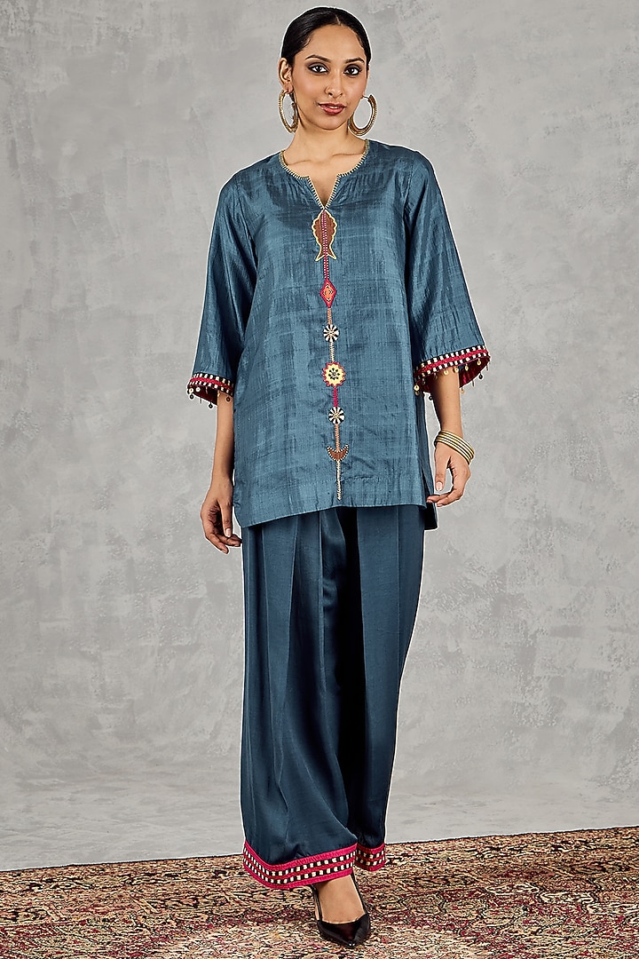 Blue Chanderi Geometric Embroidered Tunic Set by Shivani Bhargava at Pernia's Pop Up Shop