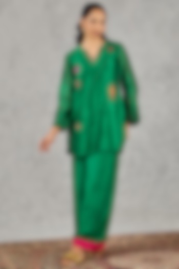 Green Chanderi Motifs Embroidered Tunic Set by Shivani Bhargava at Pernia's Pop Up Shop