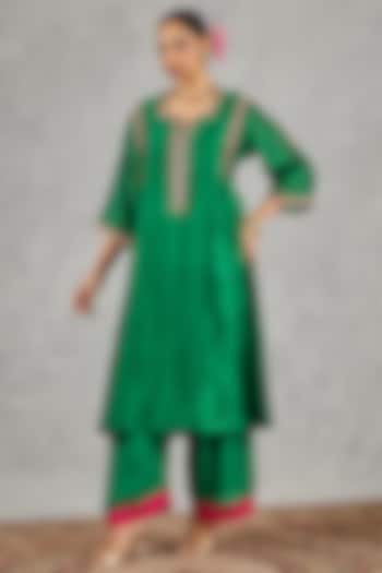 Green Chanderi Motifs Embroidered Kurta Set by Shivani Bhargava at Pernia's Pop Up Shop