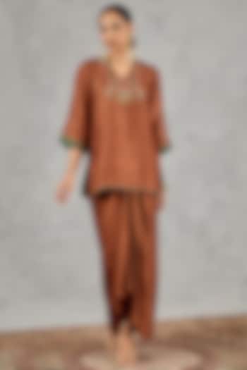 Brown Chanderi Hand Embroidered Short Kurta Set by shivani bhargava at Pernia's Pop Up Shop