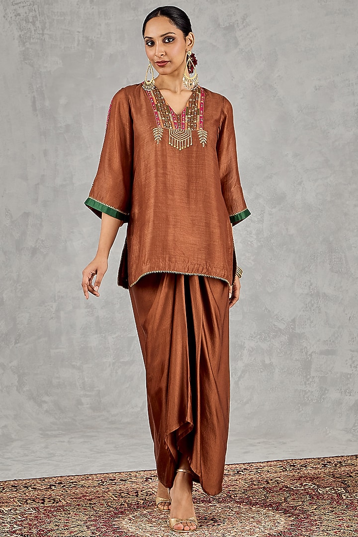 Brown Chanderi Hand Embroidered Short Kurta Set by shivani bhargava at Pernia's Pop Up Shop