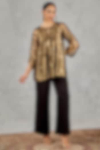Golden Silk Zari Tunic Set by shivani bhargava at Pernia's Pop Up Shop