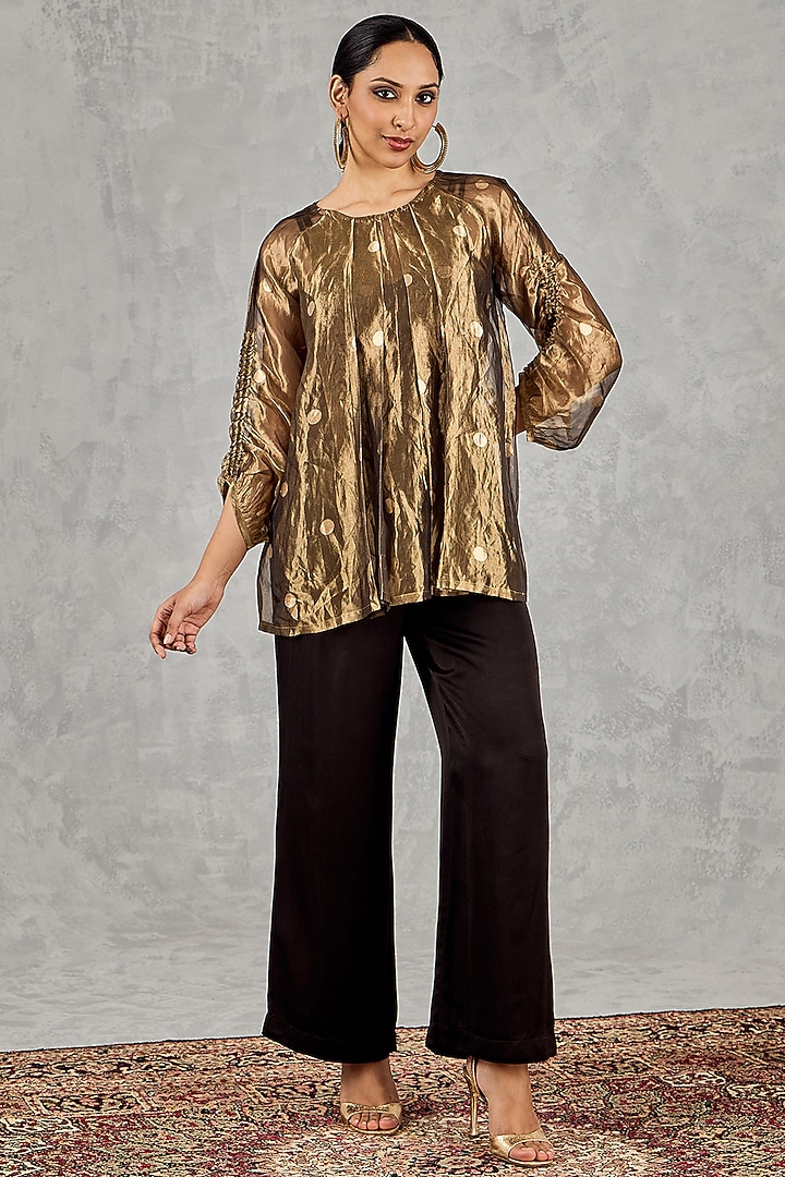 Golden Silk Zari Tunic Set by shivani bhargava at Pernia's Pop Up Shop