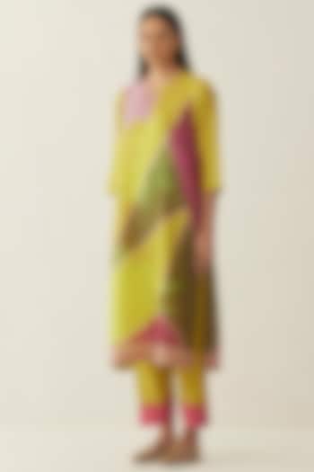 Multi-Colored Natural Silk Floral & Striped Printed Kurta Set by Shivani Bhargava at Pernia's Pop Up Shop