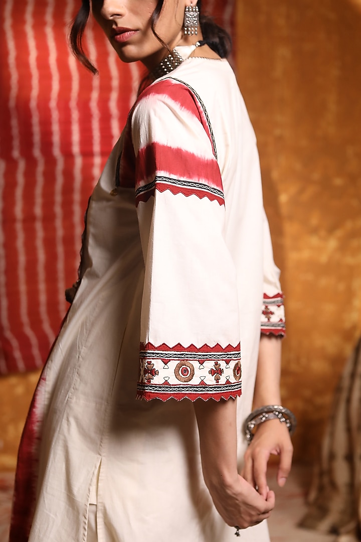 Ivory & Maroon Cotton Embroidered Kurta Set by Shivani Bhargava at Pernia's Pop Up Shop