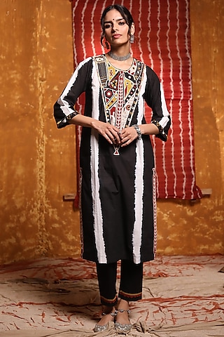 Black Cotton Embroidered Kurta Set by Shivani Bhargava