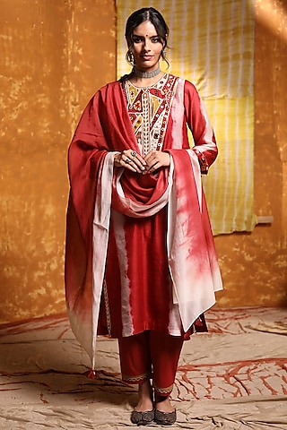 Maroon Handloom Chanderi Silk Embroidered Kurta Set by Shivani Bhargava