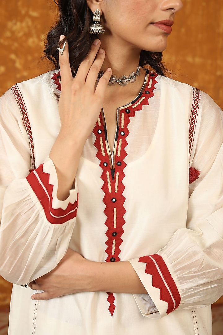 Ivory Chanderi Silk Applique Work Kalidar Kurta Set by Shivani Bhargava at Pernia's Pop Up Shop