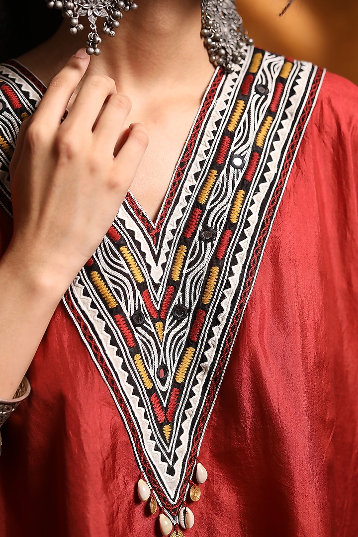 Maroon Cotton Embroidered Tunic Set by Shivani Bhargava at Pernia's Pop Up Shop