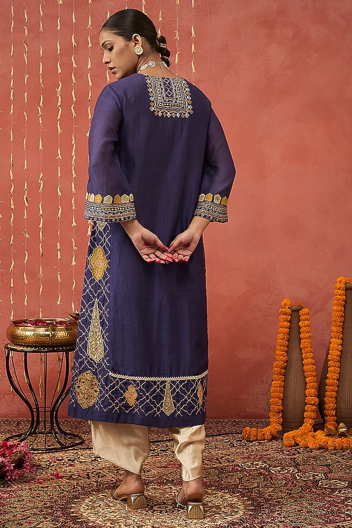 Purple Chanderi Motif & Thread Embroidered Kurta Set by Shivani Bhargava at Pernia's Pop Up Shop