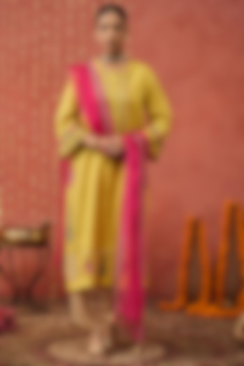 Yellow Chanderi Motif & Thread Embroidered Kurta Set by Shivani Bhargava at Pernia's Pop Up Shop