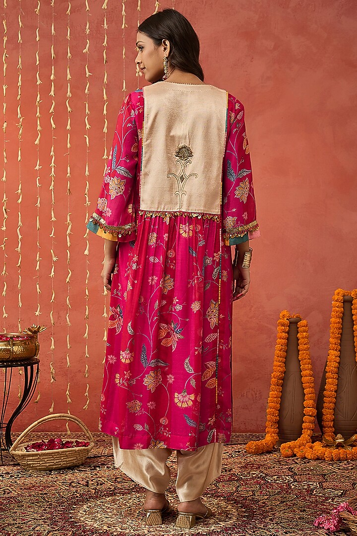 Red Chanderi Floral Chintz Printed Kurta Set by Shivani Bhargava at Pernia's Pop Up Shop