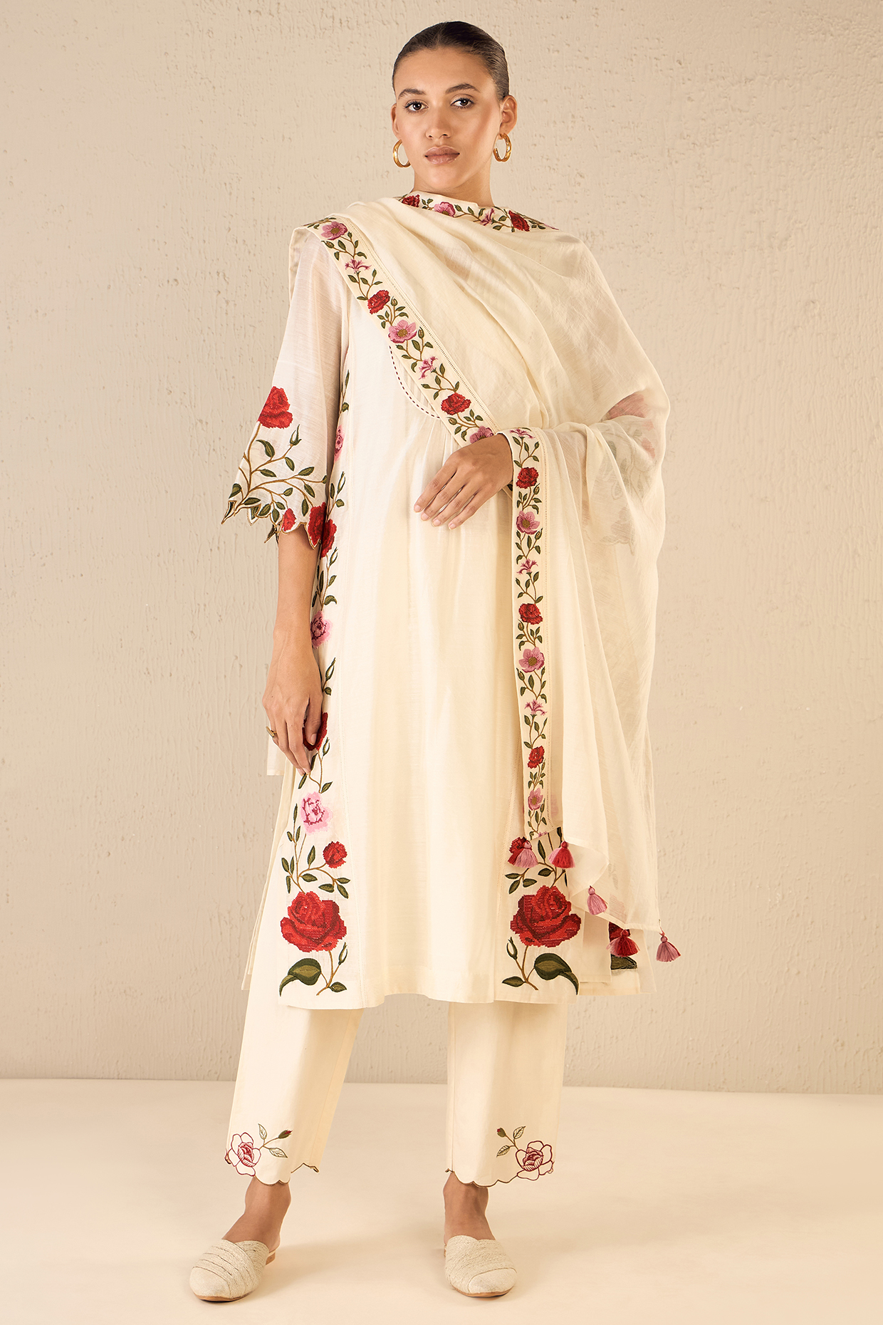Ivory Chanderi Floral Embroidered Kalidar Kurta Set by Shivani Bhargava at Pernia's Pop Up Shop