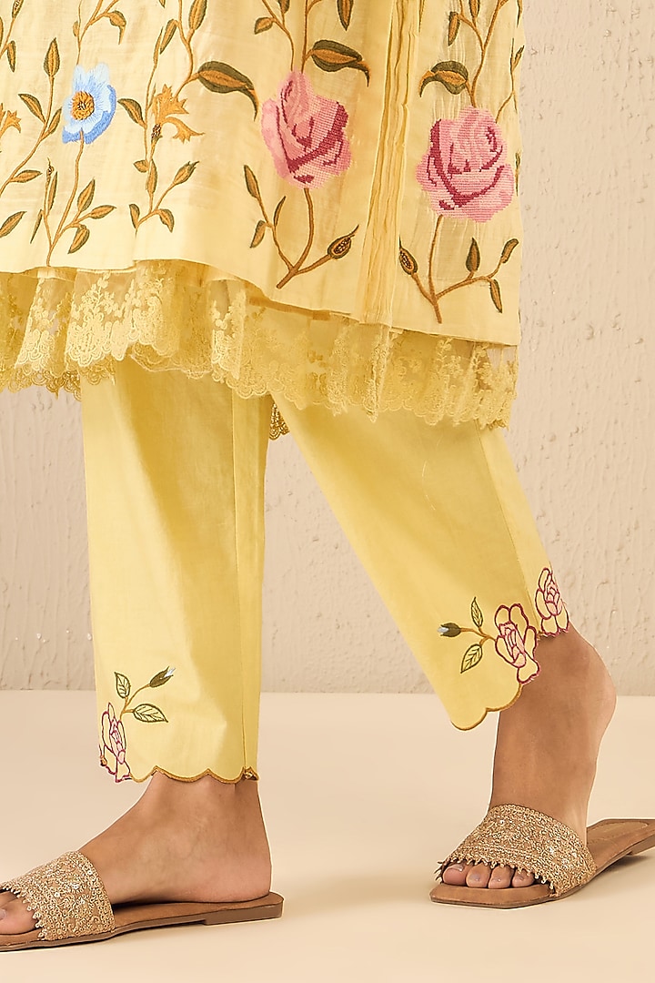 Yellow Chanderi Floral Embroidered Kurta Set by Shivani Bhargava at Pernia's Pop Up Shop
