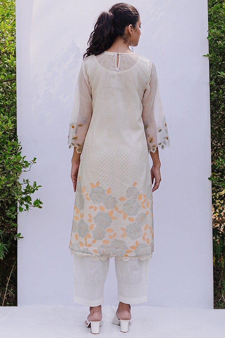 Ivory Hand Block Printed Kurta Set by Shivani Bhargava at Pernia's Pop Up Shop