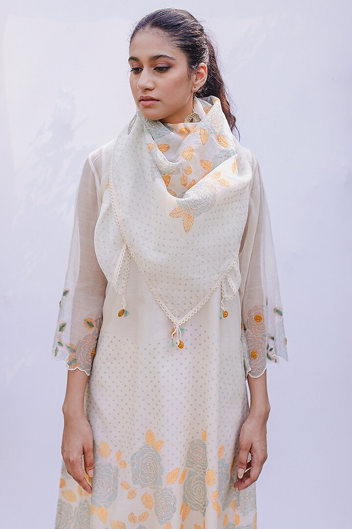Ivory Hand Block Printed Kurta Set by Shivani Bhargava at Pernia's Pop Up Shop