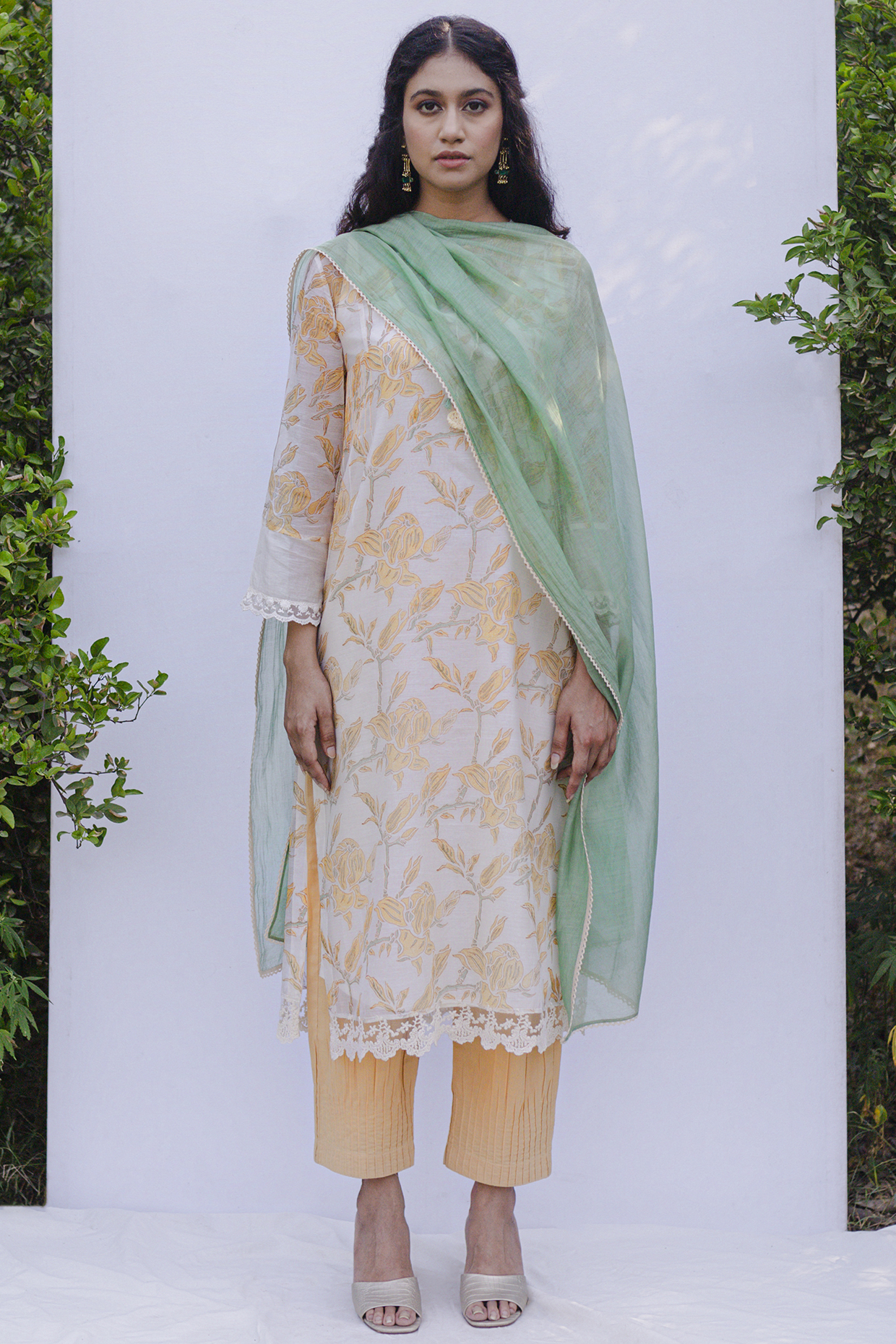 Magnolia Printed Straight Kurta Set by Shivani Bhargava at Pernia's Pop Up Shop