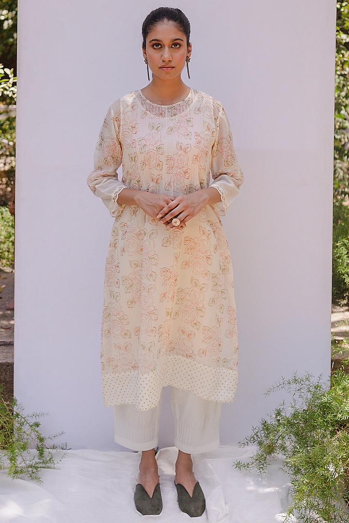 Ivory Hand Block Printed Kurta Set by Shivani Bhargava at Pernia's Pop Up Shop