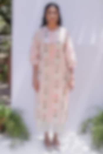 Cream Dori Embroidered Kurta Set by Shivani Bhargava at Pernia's Pop Up Shop