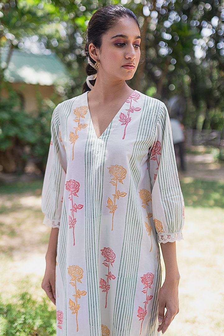 Cream Striped & Printed Kurta Set by Shivani Bhargava at Pernia's Pop Up Shop