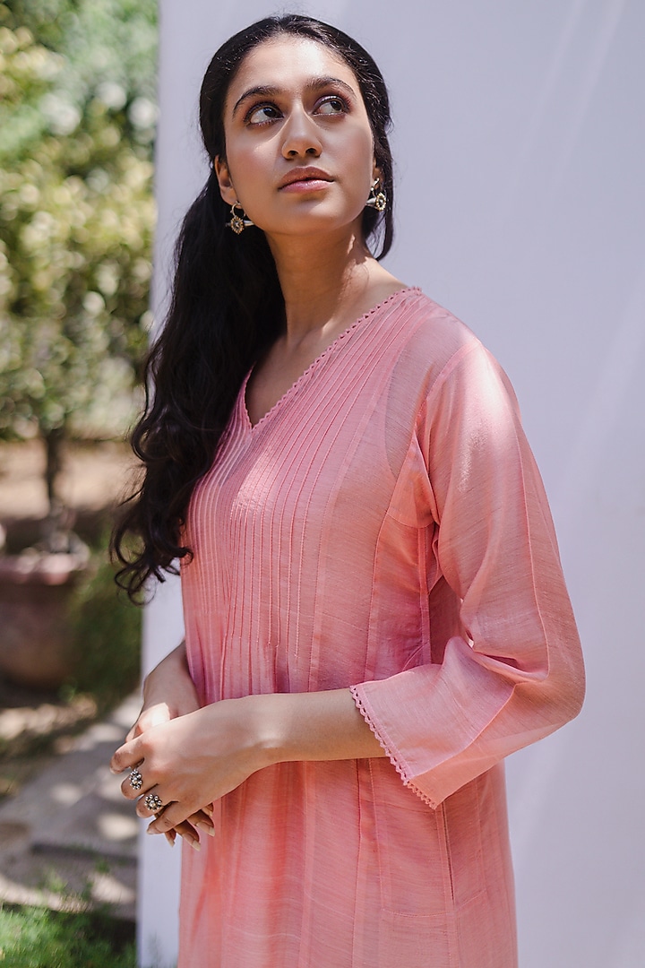 Old Rose Pintucked Kurta Set by Shivani Bhargava at Pernia's Pop Up Shop