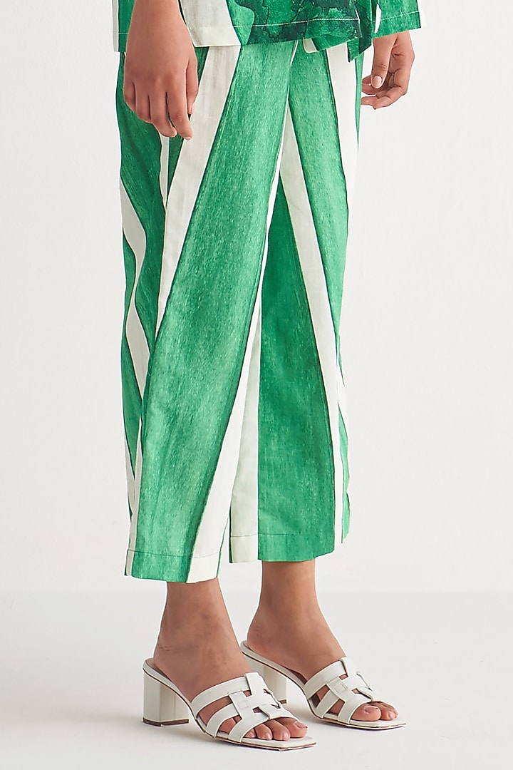 Green & White Cotton Linen Digital Printed Co-Ord Set by Shivani Bhargava at Pernia's Pop Up Shop