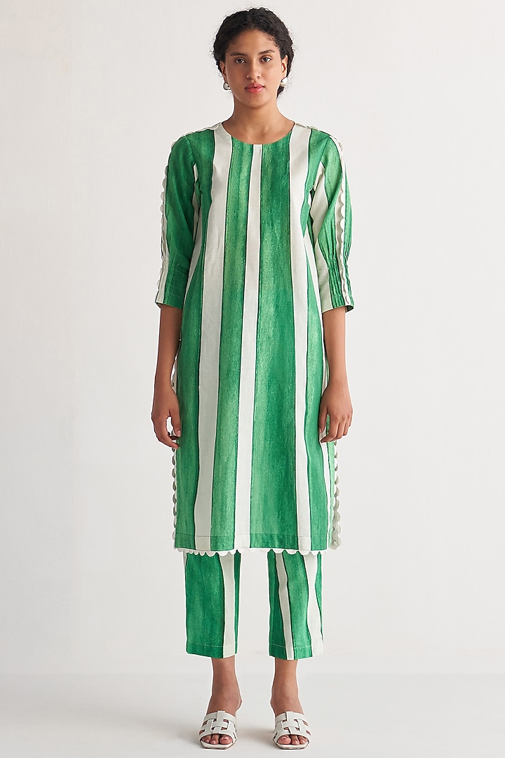 Green & White Cotton Linen Digital Printed Kurta by Shivani Bhargava at Pernia's Pop Up Shop