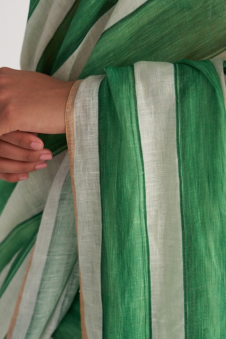 Green & White Cotton Linen Digital Printed Party Wear Saree Set by Shivani Bhargava at Pernia's Pop Up Shop