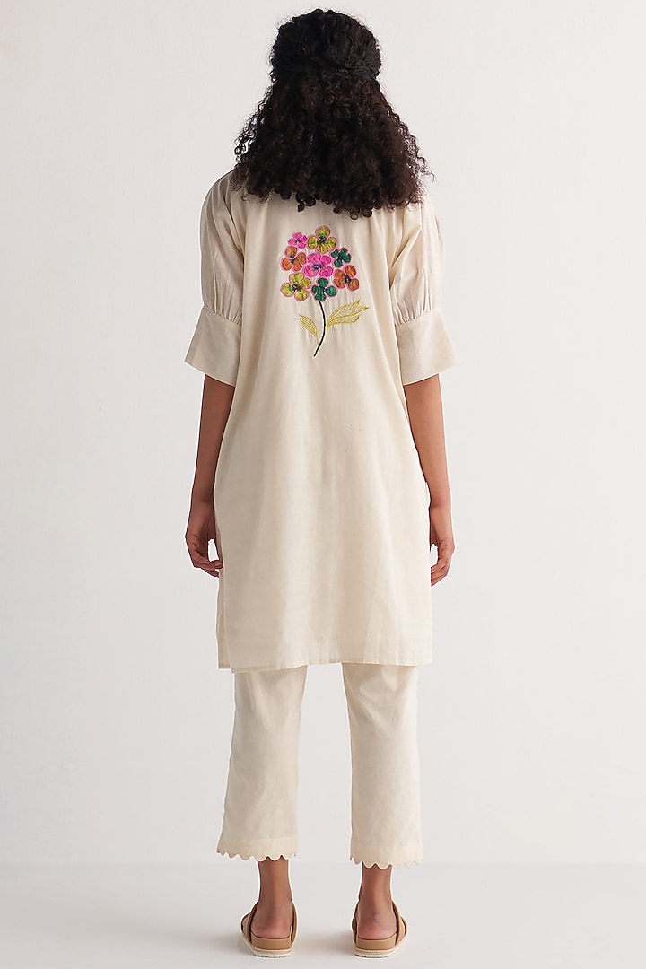 Ivory Pure Cotton Embroidered Kurta Set by Shivani Bhargava at Pernia's Pop Up Shop