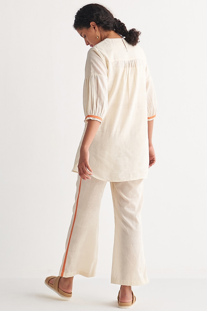 Off-White Soft Handloom Cotton Co-Ord Set by Shivani Bhargava at Pernia's Pop Up Shop