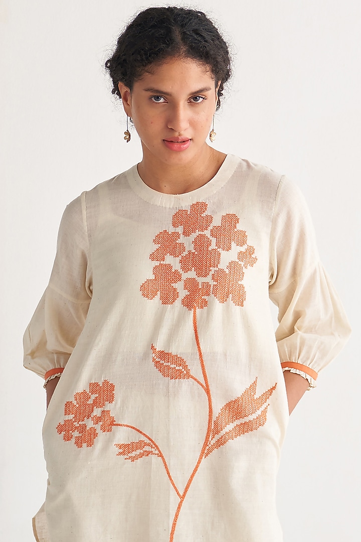 Off-White Soft Handloom Cotton Co-Ord Set by Shivani Bhargava at Pernia's Pop Up Shop